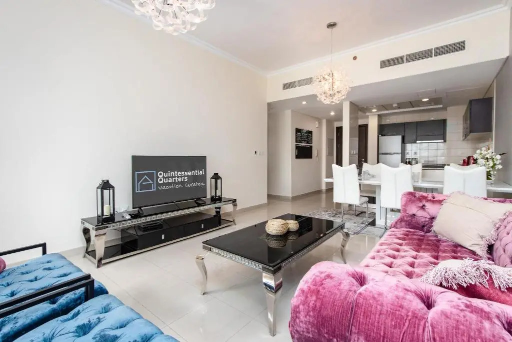 Quintessential Quarters - Breathtaking 29th Floor Views