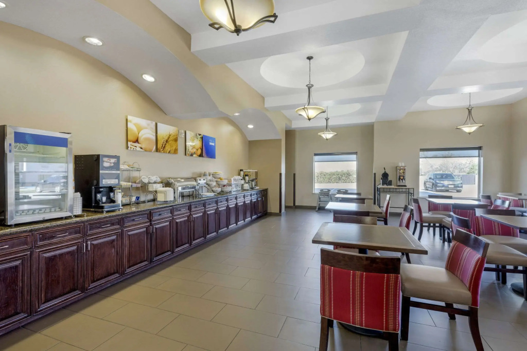 Comfort Suites Benbrook - Fort Worth Southwest