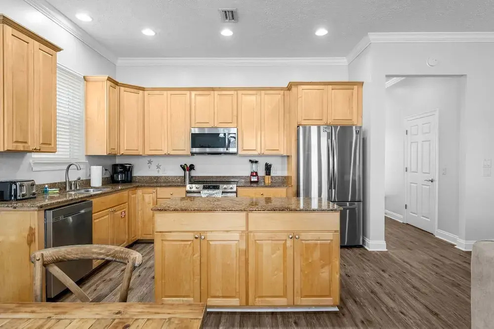 Palm Breeze Retreat Sleeps 10!