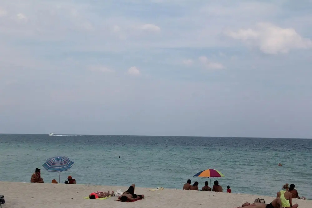 Beautiful Ocean Side Studio With Kitchenette, 10 min From South Beach