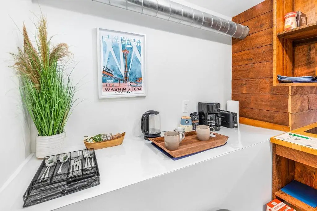 1BR Tranquil Haven in Beacon Hill