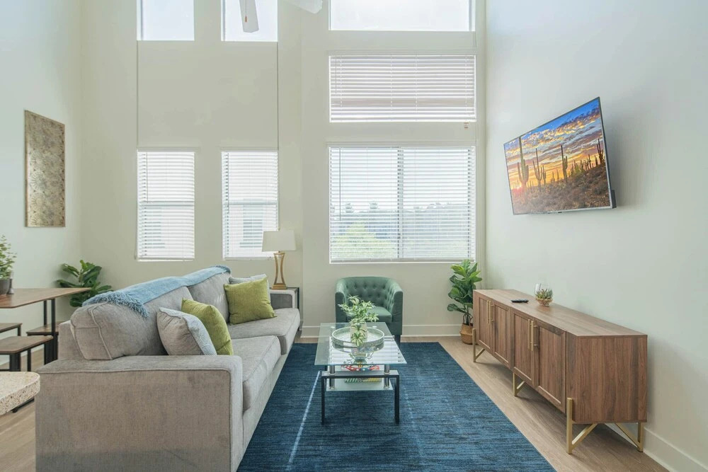 1 BR Loft Views King Beds Shop Dine 4053