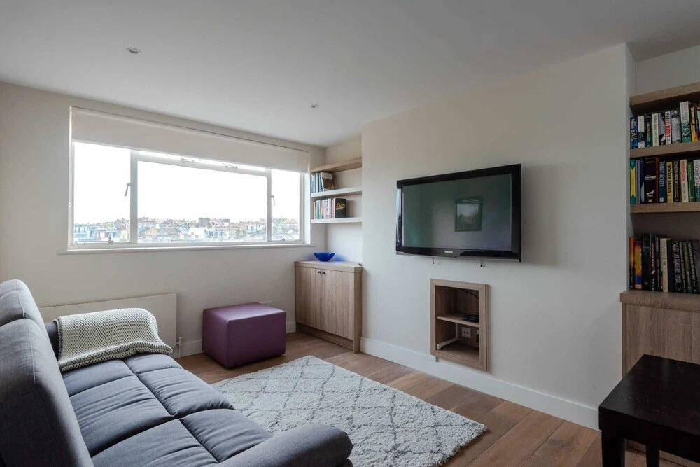 Modern 2 Bedroom Apartment, Wandsworth Town