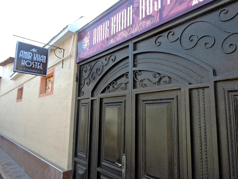 Amir Khan Hostel
