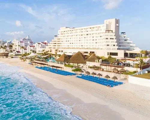 Hotel y Villas Solaris Cancun