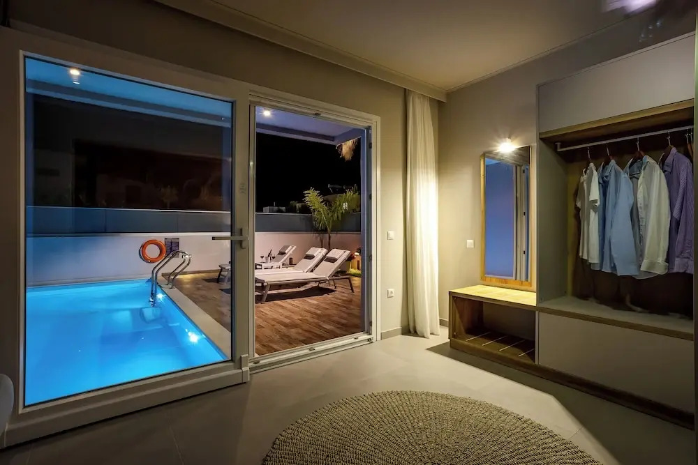 Sarpidon Suites