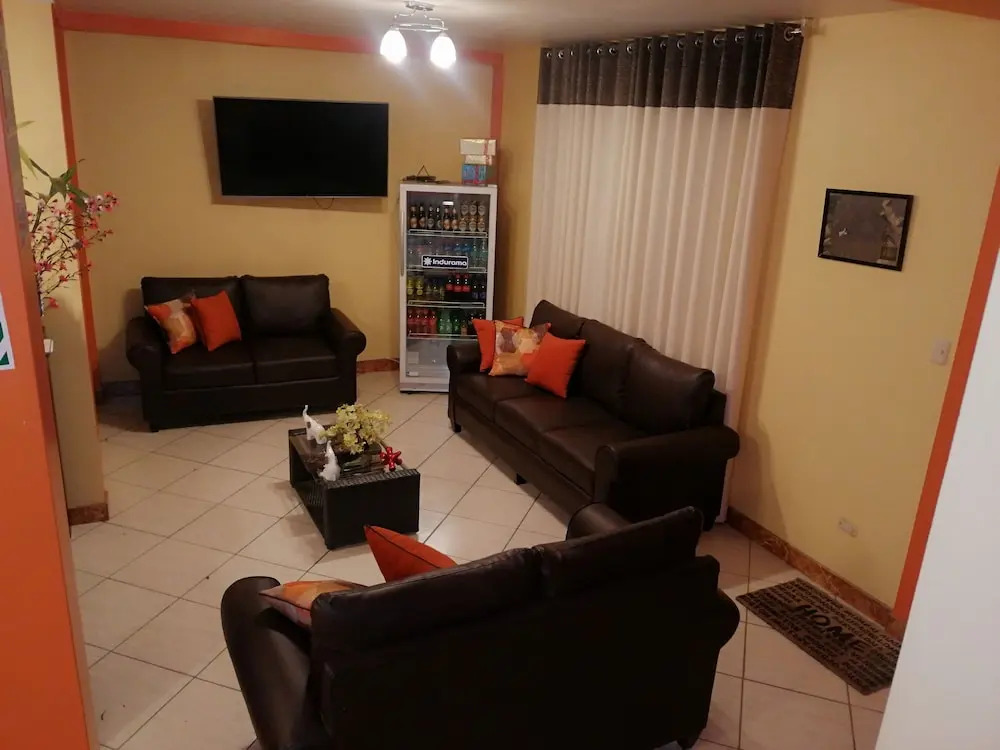 Nasca Travel One Hostel