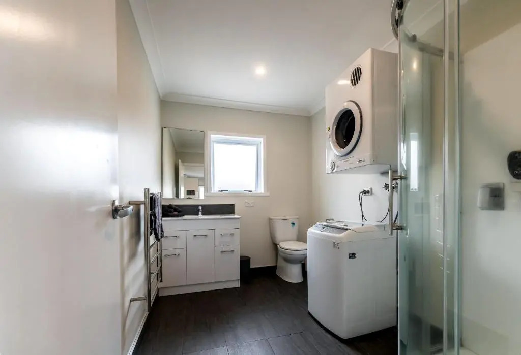 Aura Accommodation