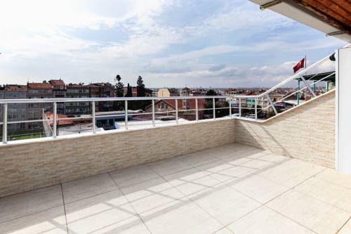 Leda Flats