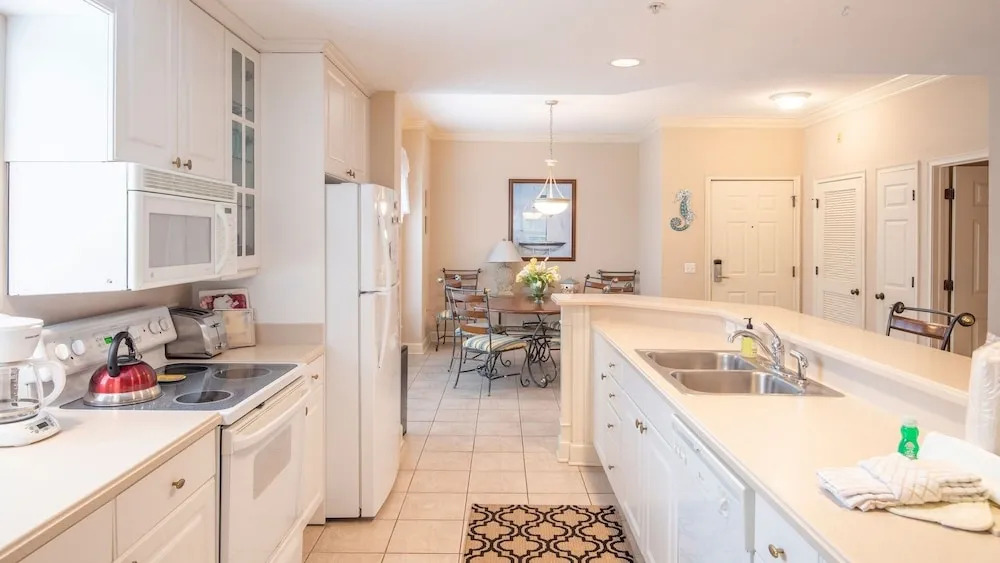 206 N Shore Pl 2 Bedroom Condo