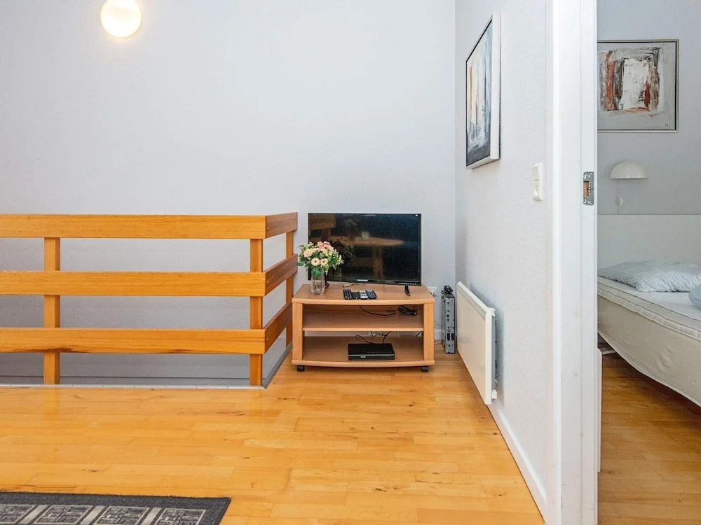 6 Person Holiday Home in Hojer