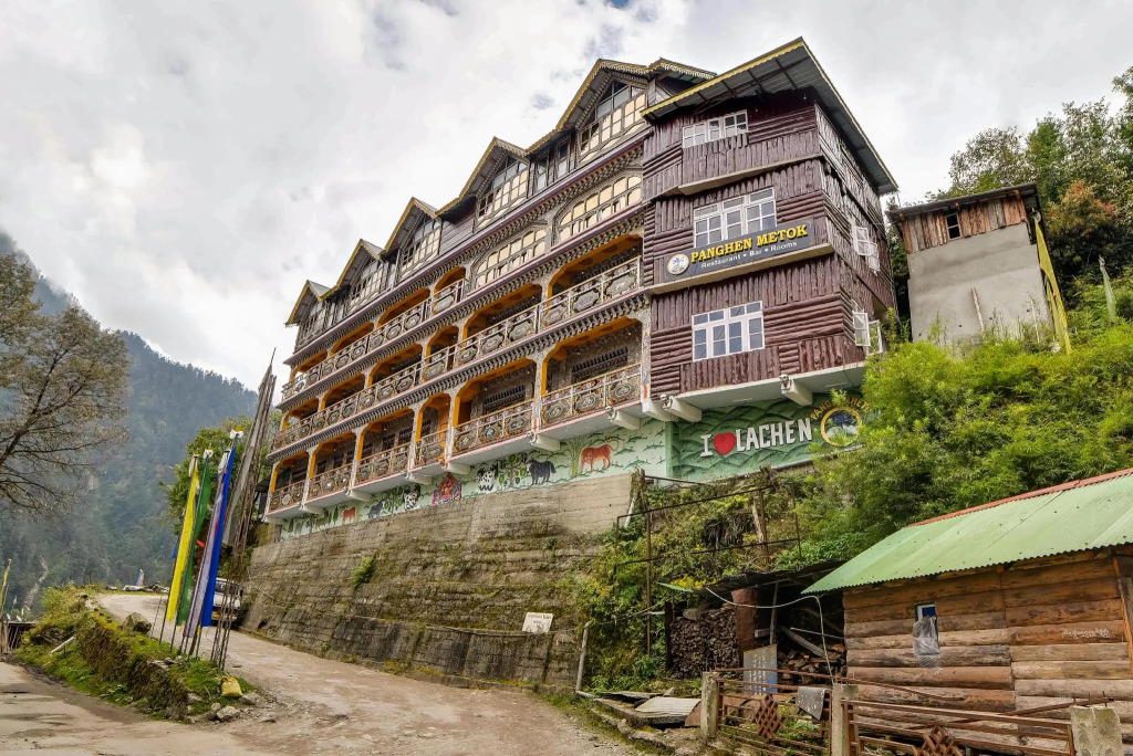 Summit Panghen Metok Hotel