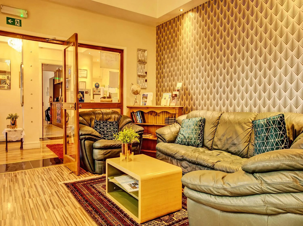 The Waverley Hotel