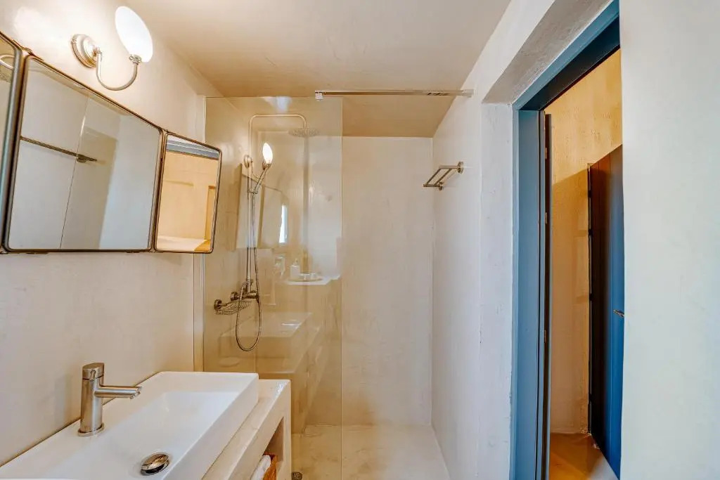 Present Perfect Villa
