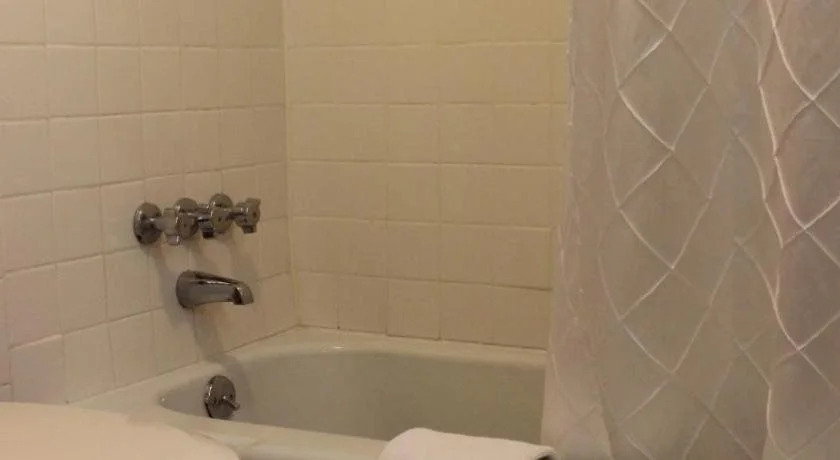 Deerfield Inn & Suites