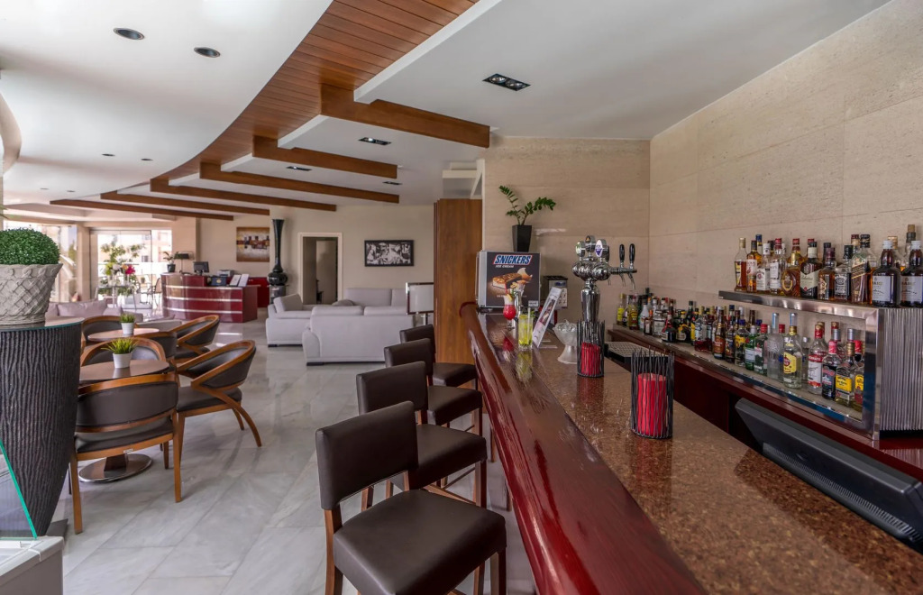 Cosmopolitan Hotel by GHH