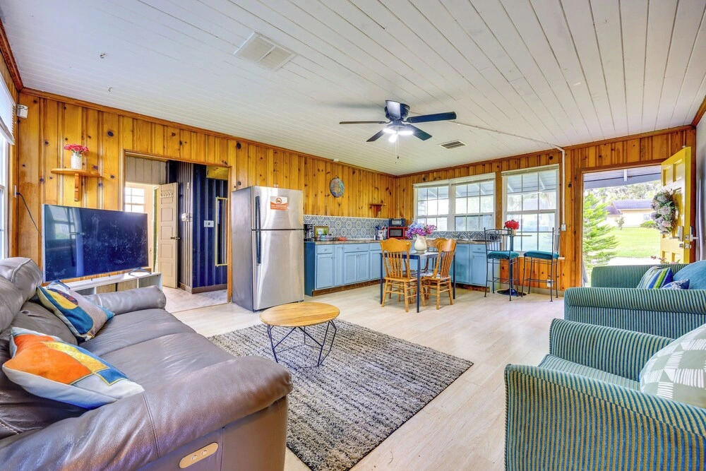 5 Mi to Dtwn! Peaceful Retreat in Jacksonville
