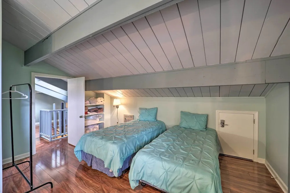 Cozy Condo: Walk to Resort, 9 Mi to Sugar Mountain