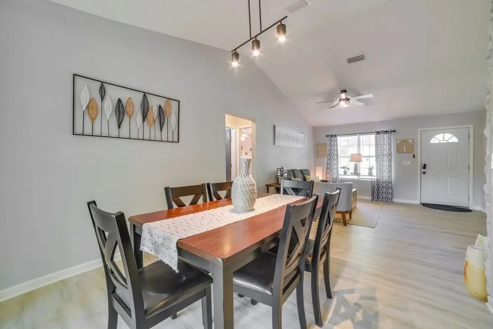 Tallahassee Home w/ Private Deck: 4 Mi to Downtown