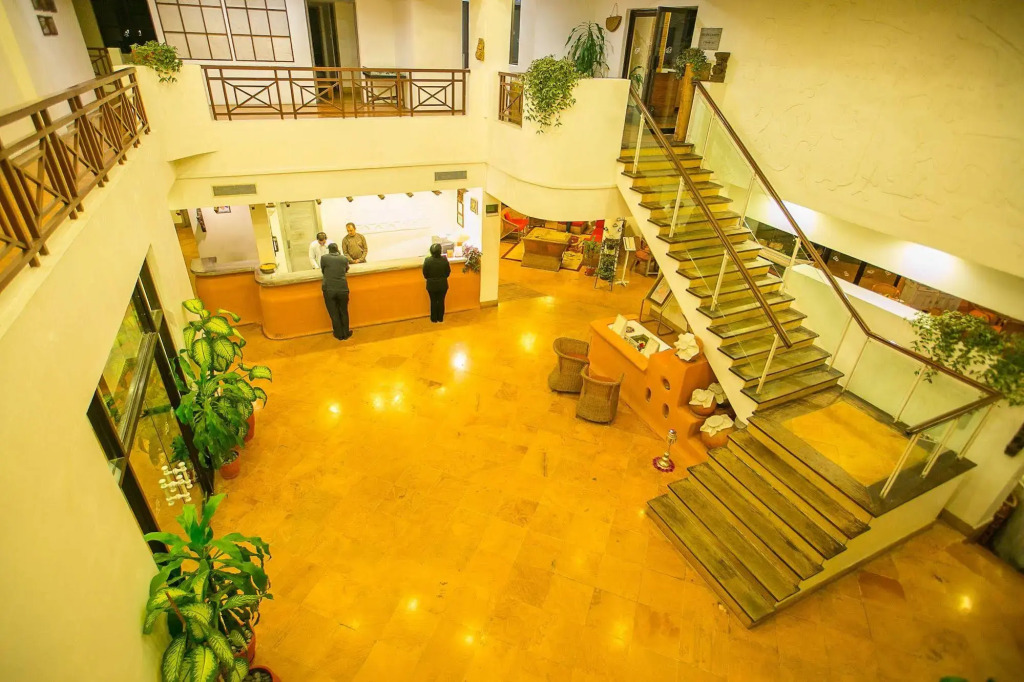 Shangri-La Village Resort