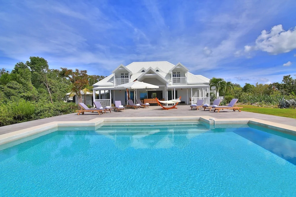Hamptons Villa