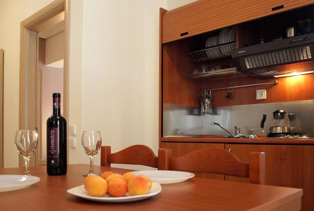 Caravel Hotel Apartments