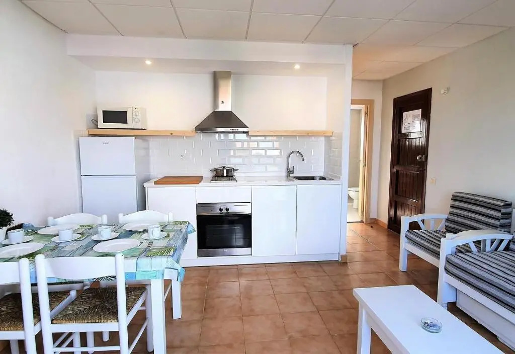 Apartment 30 meters from the beach