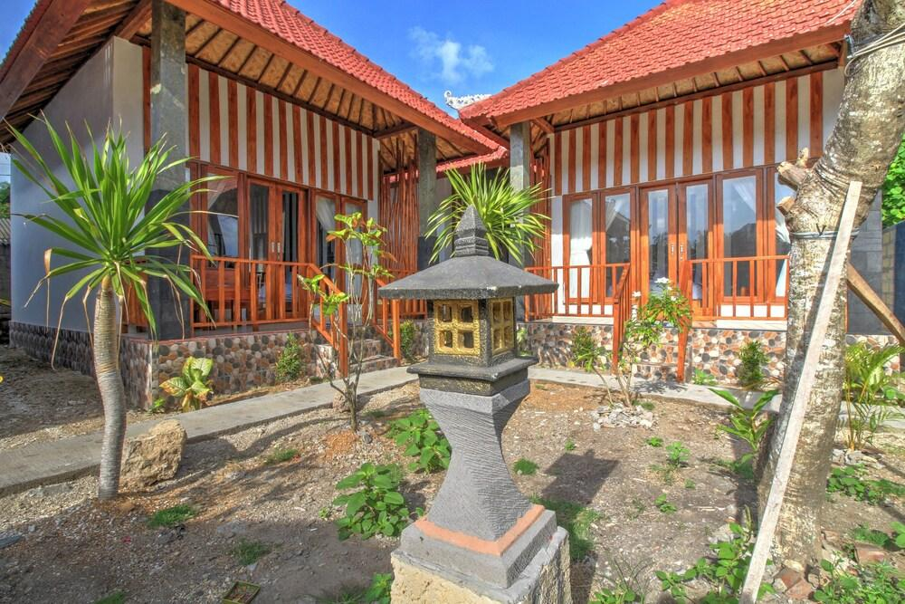 Buyuk Beach Bungalows