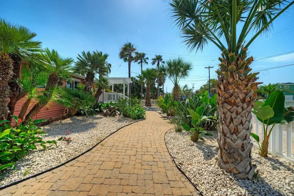 The Koi Marlin Port A Home w/ Pool, Pond, Grill & Near Beach + Marinas