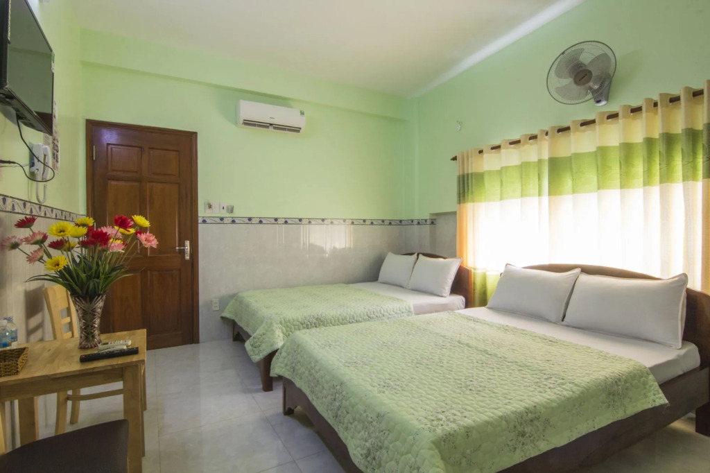 Thai Quang Hotel