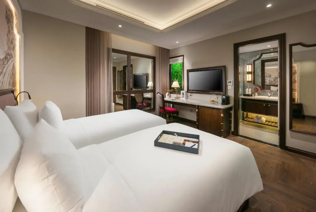 Heritage Ham Long Hotel and Spa