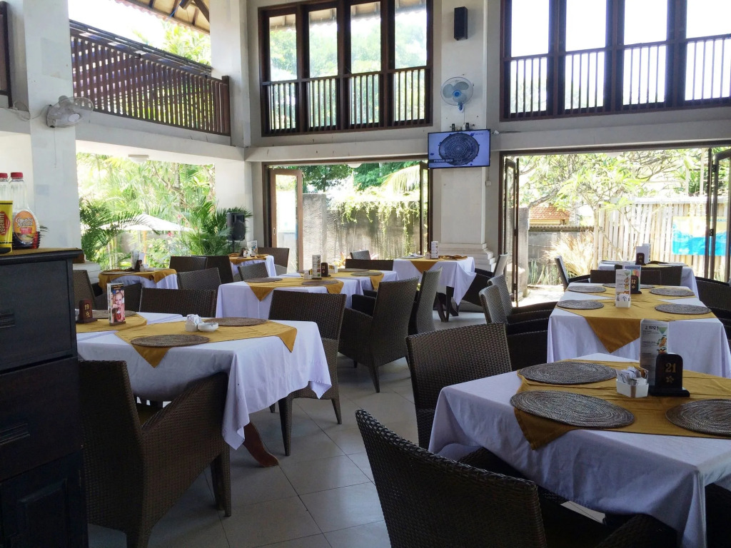 Puri Raja Hotel