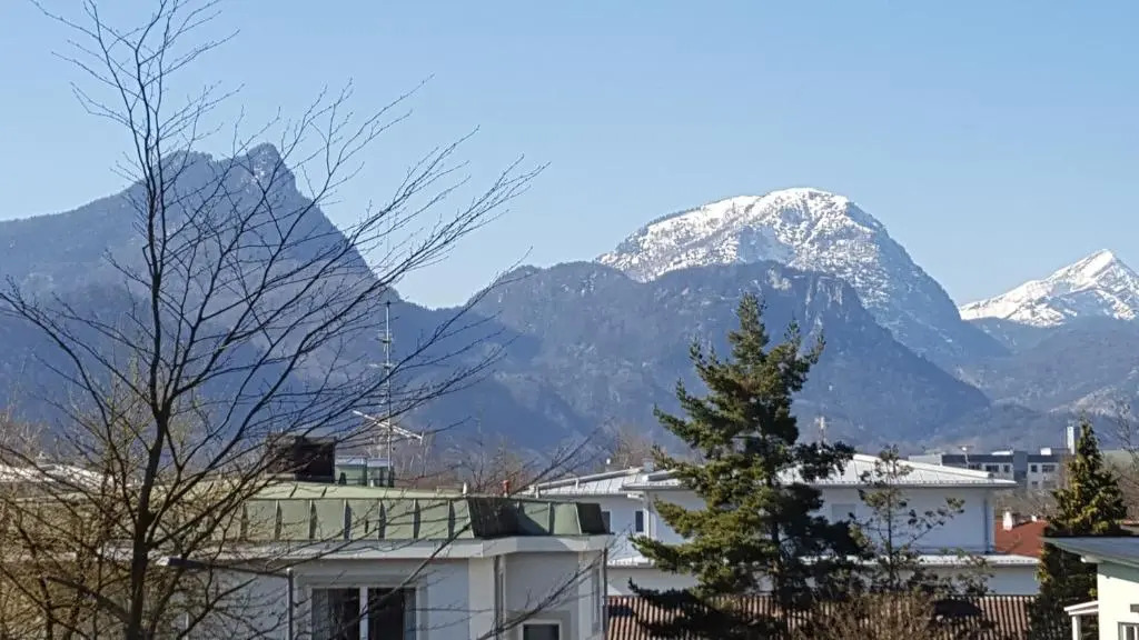 Deluxe Loft Mountain View