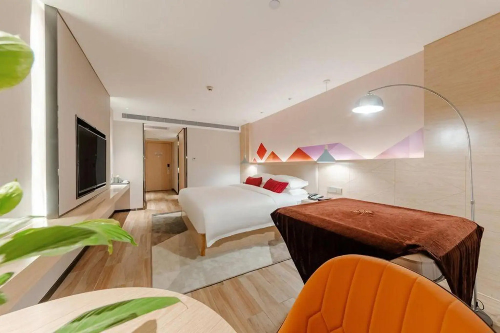Yu Dian Hotel (Guiyang southwest Trade City Jinyang bus station store)