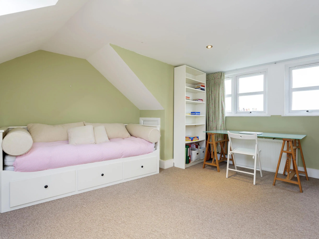 Veeve  4 Bed Family Home With Garden Walkway Fulham