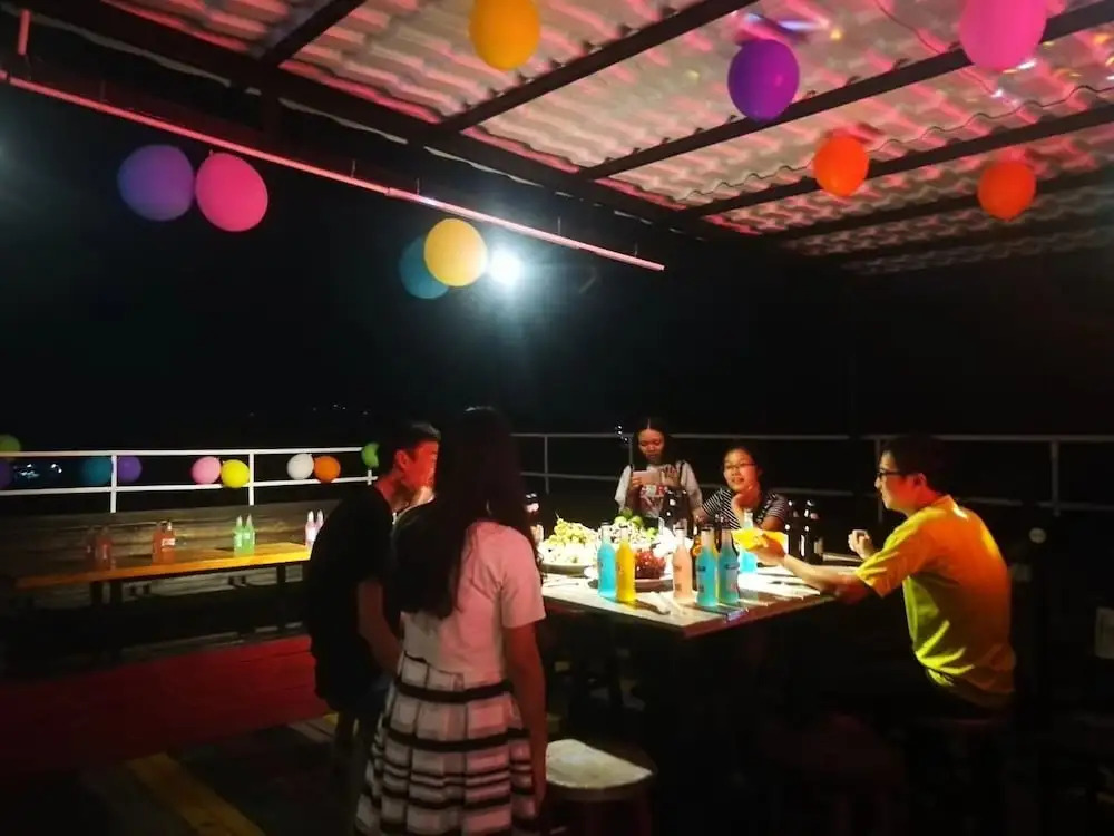 Yangshuo Showbiz Youth Hostel