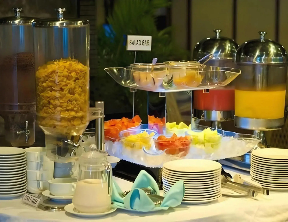 Elmi Hotel