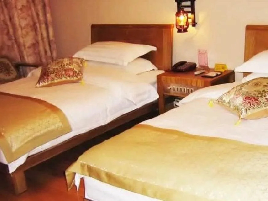 Lijiang Old Town Castle Hotel