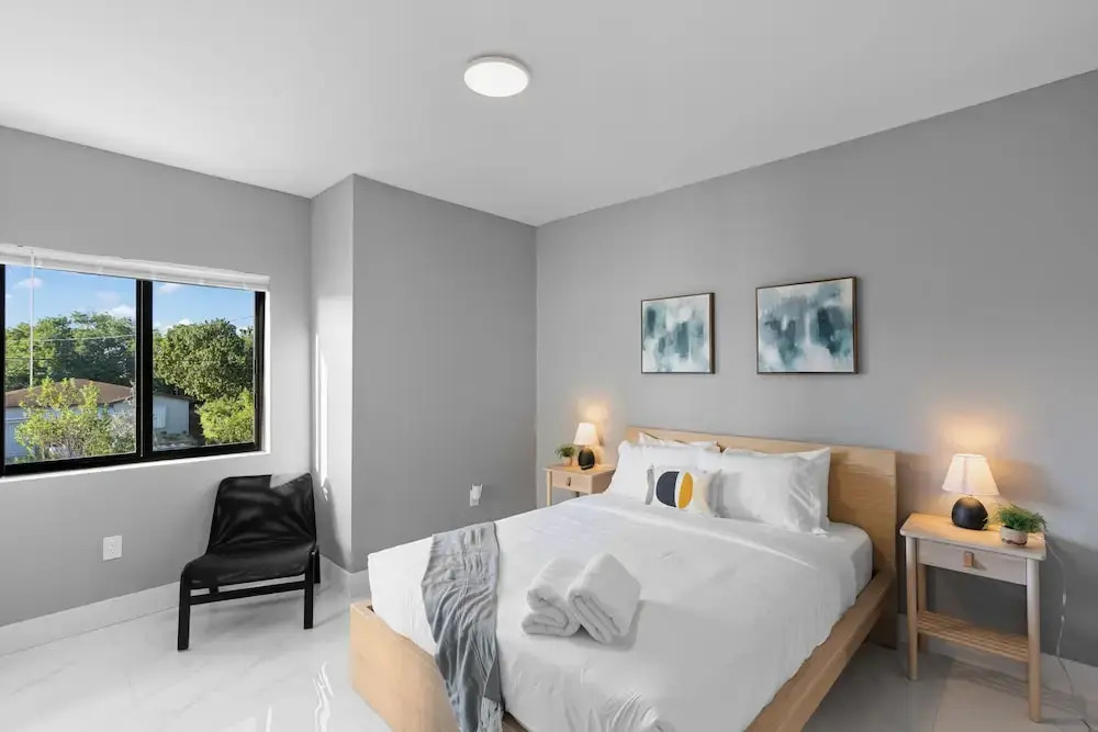 Spacious 4-BR House for Your Comfort
