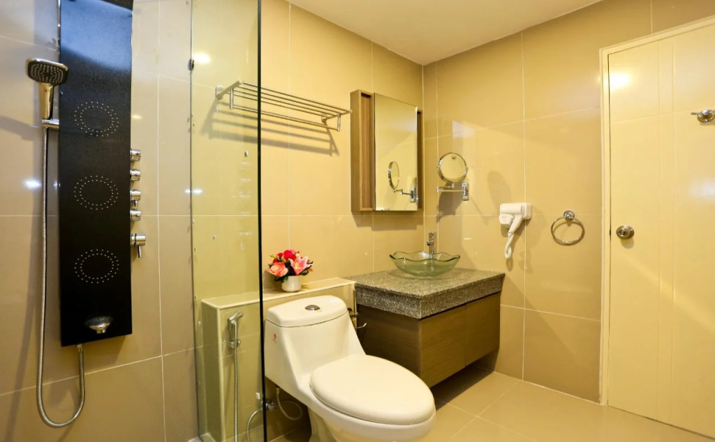 Le Breeze Resort