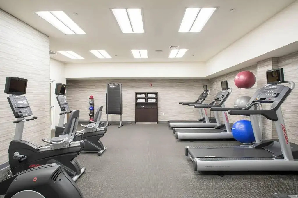 Courtyard by Marriott New York Queens/Fresh Meadows