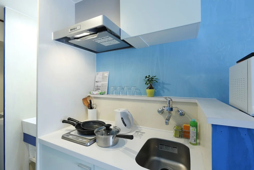 F24-402 Stylish Suite 1min from subway