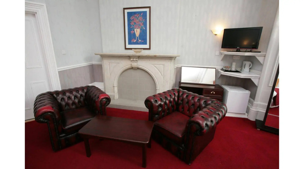 Embassy Apartments