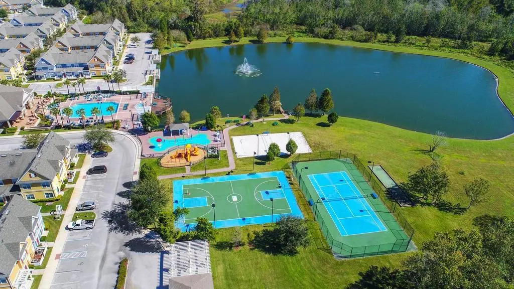 4560 Seven Dwarfs - AMAZING 4 BEDS NEAR DISNEY , KISSIMMEE, US