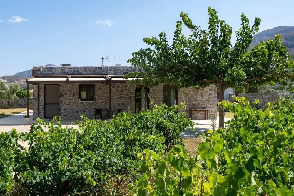 Villa Liatiko with private pool in South Rethymno