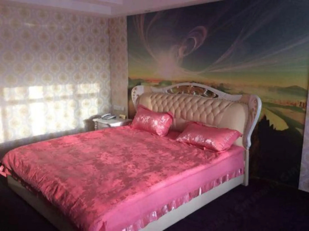 Love Theme Hotel
