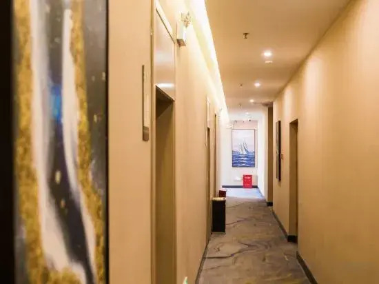 857 E-sports Hotel (Nanyang Dream Island Baihe Holiday Park)