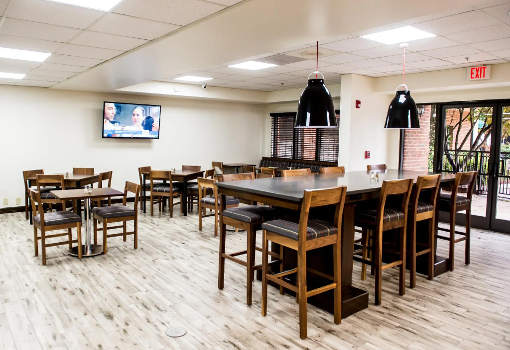 Four Points by Sheraton Greensboro Airport