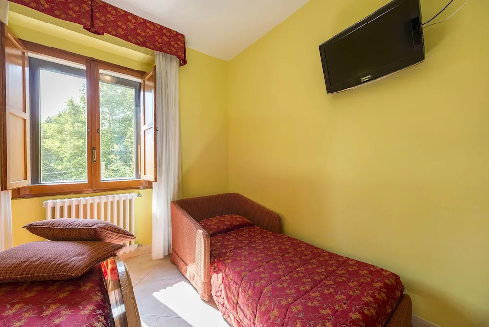 Hotel Iris