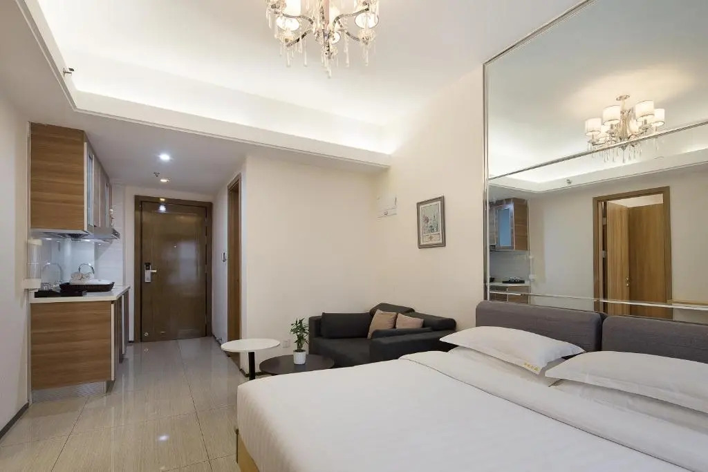 Xin Yue Zhi Lv Hotel